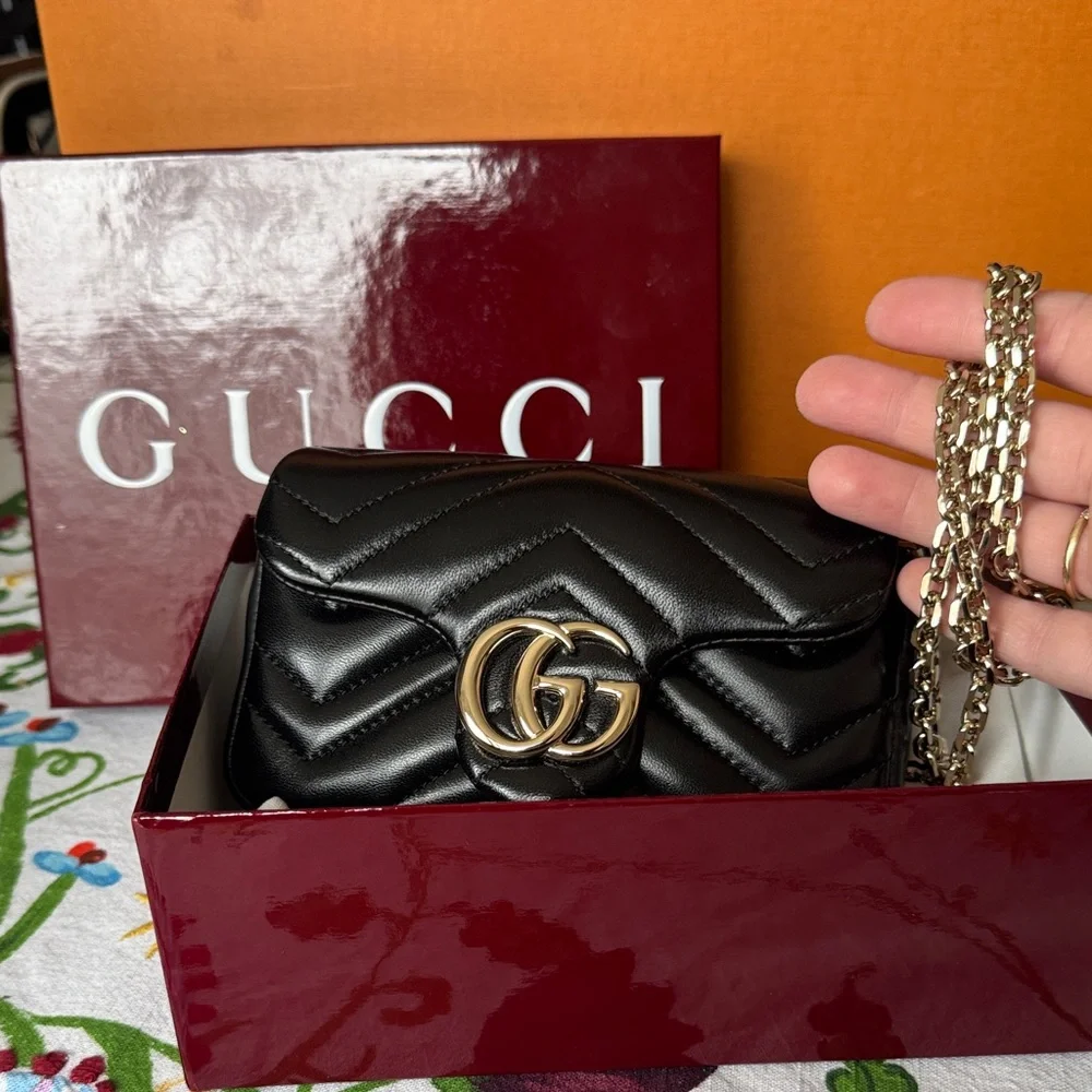 Gucci Black Quilted GG Marmont Mini Shoulder Bag - Picture 2 of 4